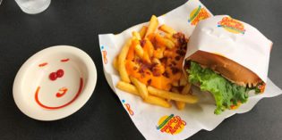 A restaurant with a concept and mediocre food: Restaurant Johnny Rockets (16. April 2017)