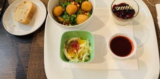 Perfectly swift and decent business lunch experience: Restaurant Kameha Suite (5. February 2020)