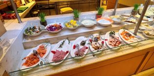 A great breakfast selection once you know what you can find where: Restaurant Sloane’s @ Grosvenor House Dubai (17. March 2023)