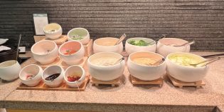 An exquisite breakfast offering for a hotel restaurant: Restaurant The Seven Square @ The PLAZA Seoul, Autograph Collection (14. December 2023)